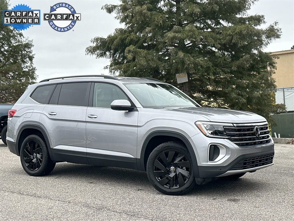 2024 Volkswagen Atlas SE FWD with Technology