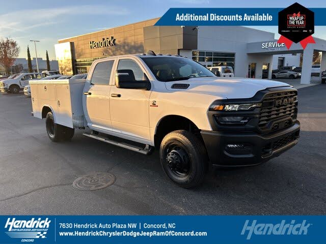 2026 RAM 3500 Chassis Tradesman Crew Cab LB DRW 4WD