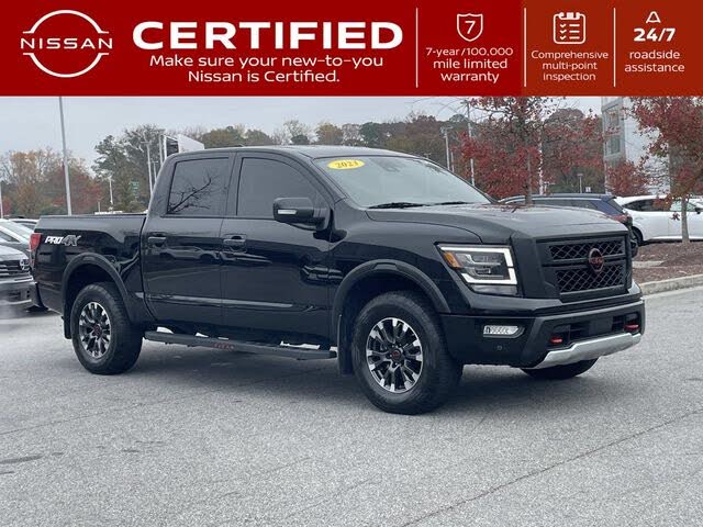 2023 Nissan Titan PRO-4X Crew Cab 4WD