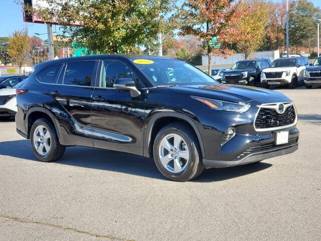 2024 Toyota Highlander LE FWD