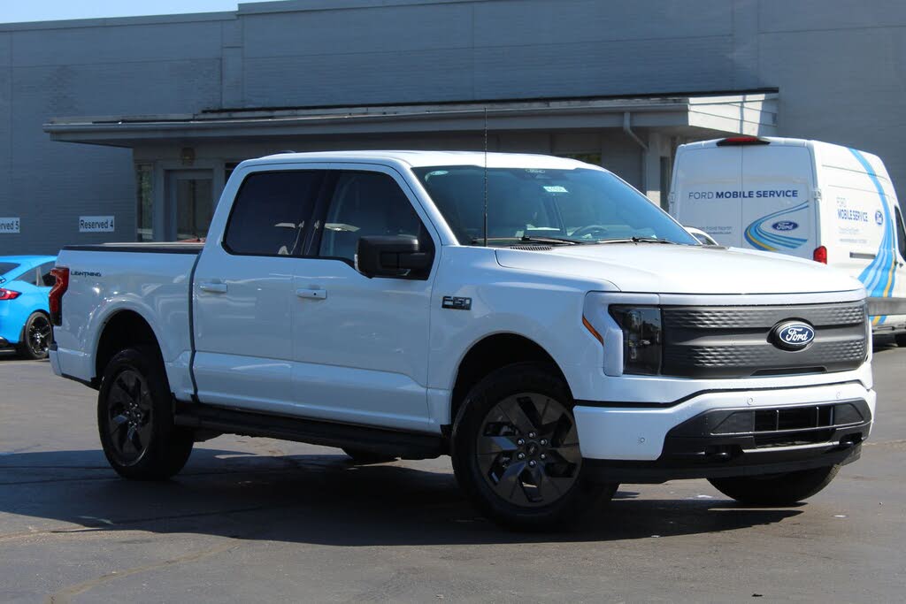 2025 Ford F-150 Lightning Flash SuperCrew AWD