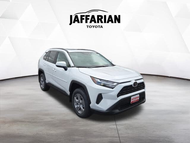 2025 Toyota RAV4 XLE AWD