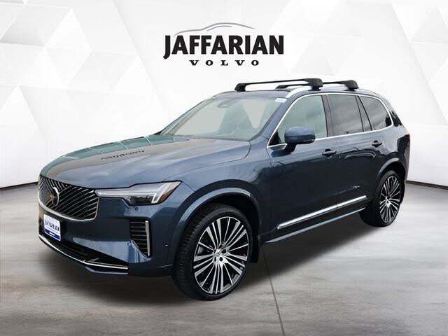 2025 Volvo XC90 B6 Ultra Bright Theme 7-Passenger AWD