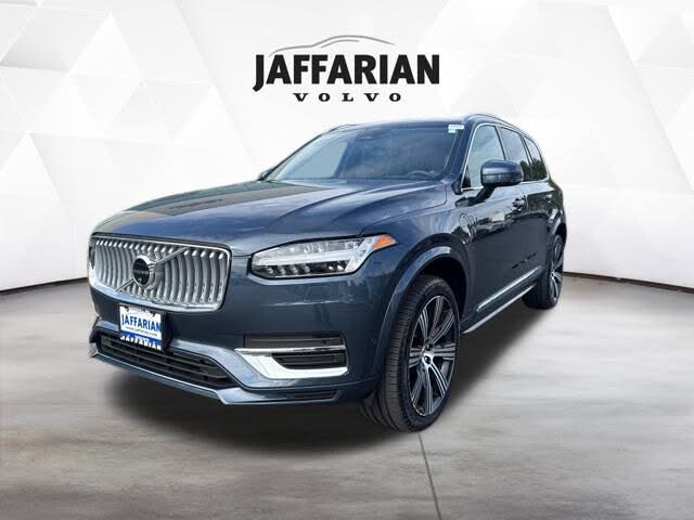 2025 Volvo XC90 Recharge T8 Plus Bright Theme 7-Passenger eAWD