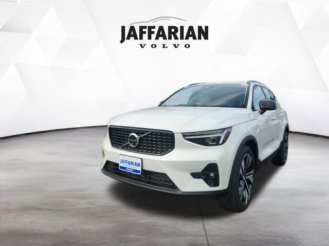 2026 Volvo XC40 B5 Ultra AWD