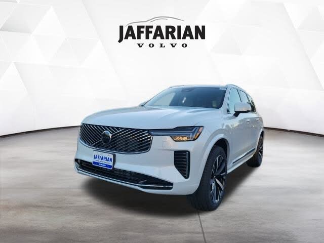 2026 Volvo XC90 B5 Core AWD