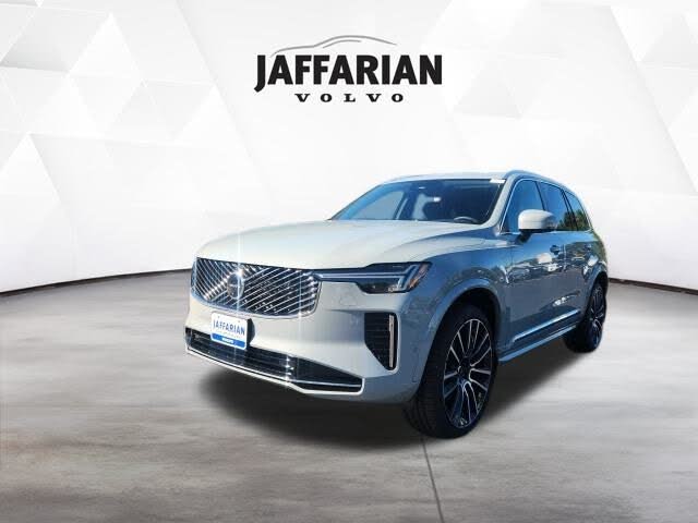 2026 Volvo XC90 B6 Plus 6-Passenger AWD