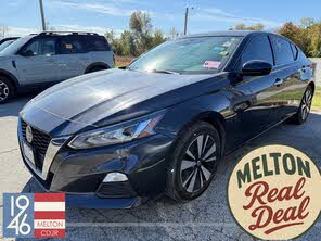 Nissan Altima 2.5 SV FWD