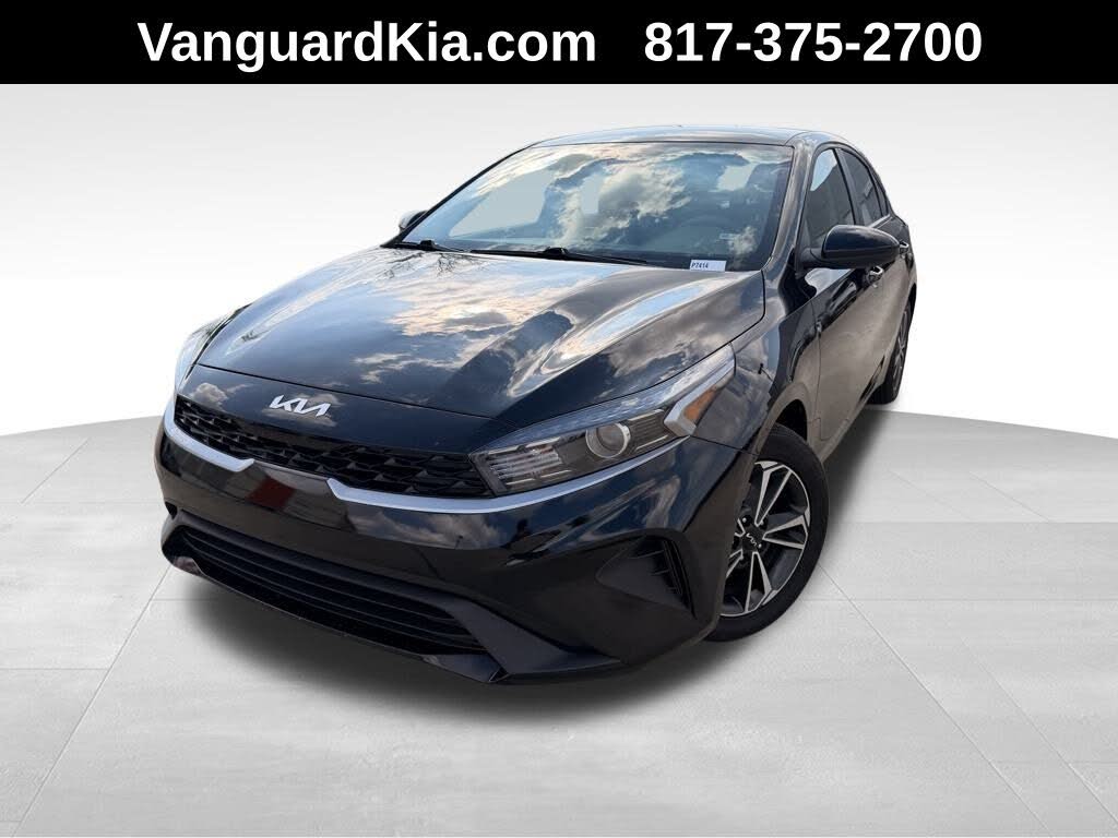 2024 Kia Forte LXS FWD