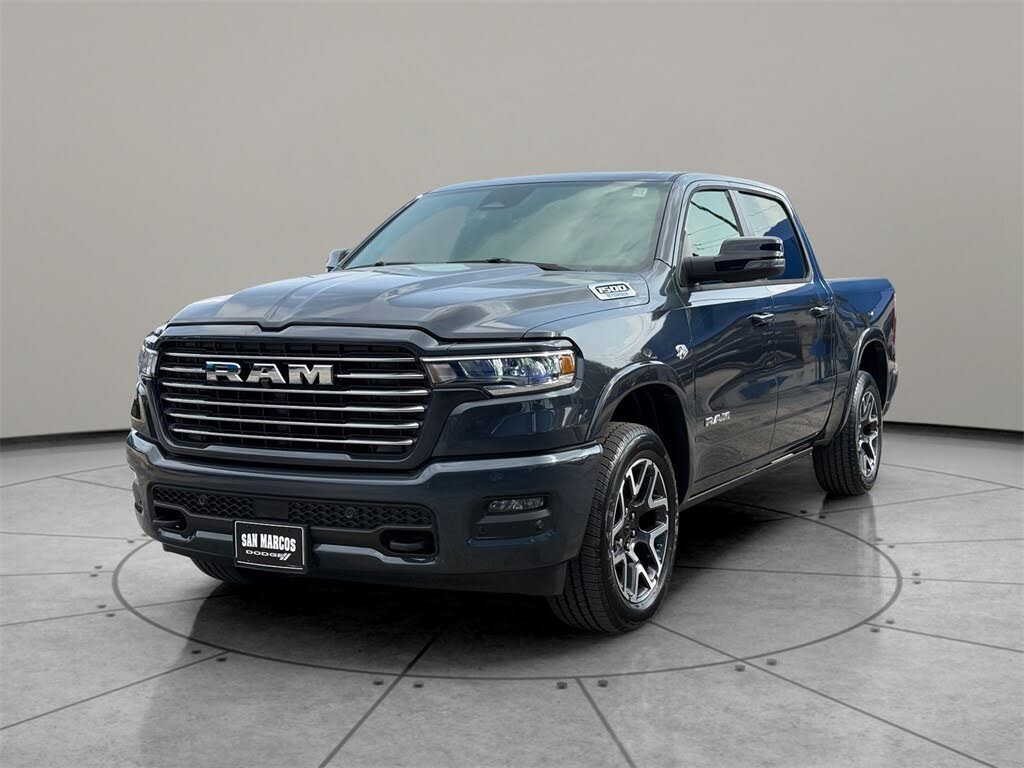 2026 RAM 1500 Laramie Crew Cab 4WD
