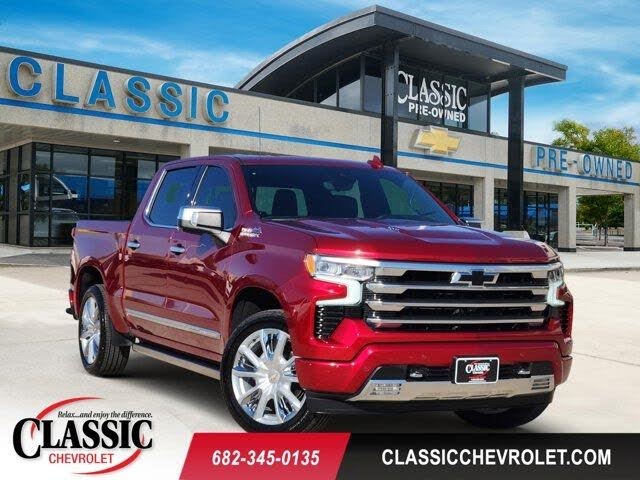 2023 Chevrolet Silverado 1500 High Country Crew Cab 4WD