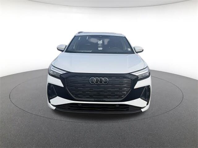 2026 Audi Q4 e-tron quattro Premium 55