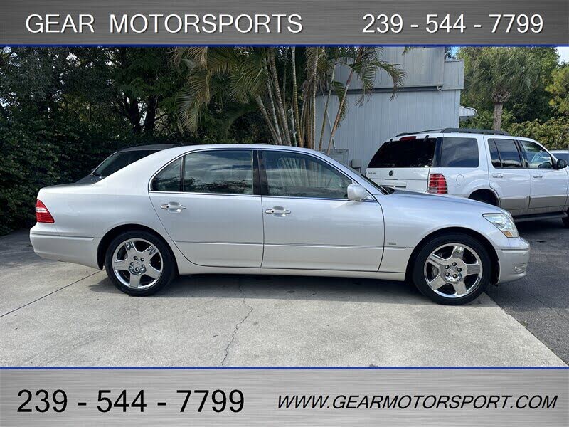 2004 Lexus LS 430 RWD