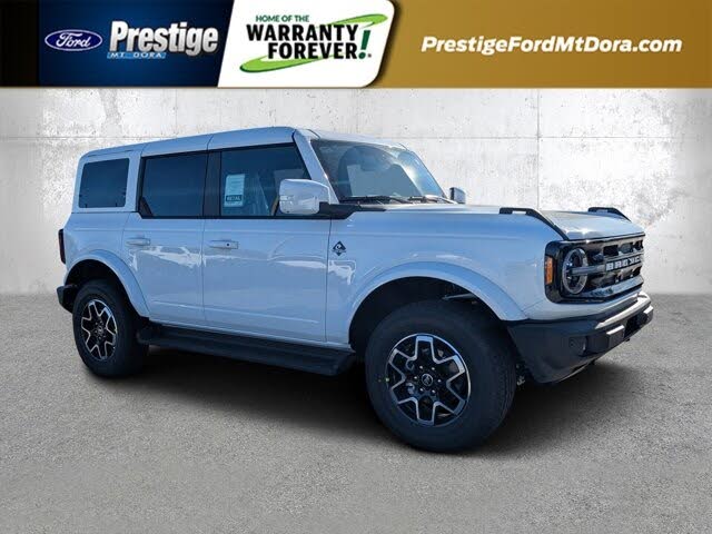 2025 Ford Bronco Outer Banks 4-Door 4WD