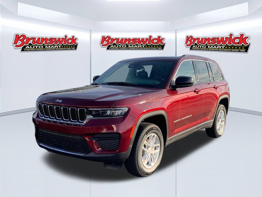 2025 Jeep Grand Cherokee Laredo X 4WD