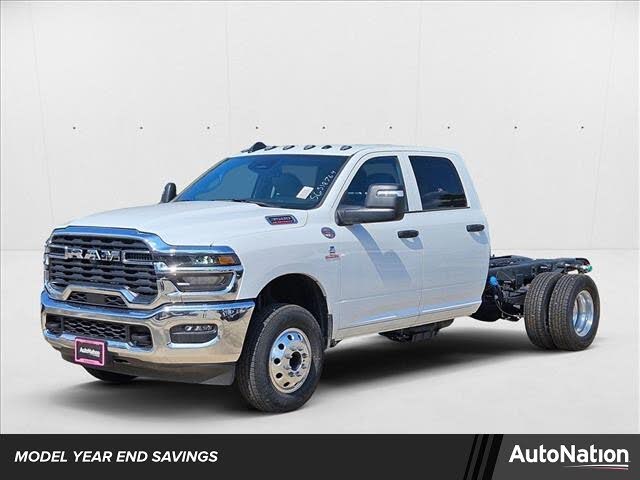 2025 RAM 3500 Chassis Tradesman Crew Cab LB DRW 4WD