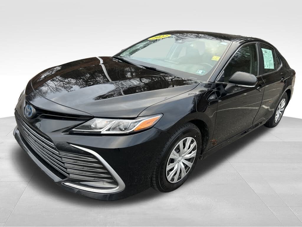2022 Toyota Camry Hybrid LE FWD