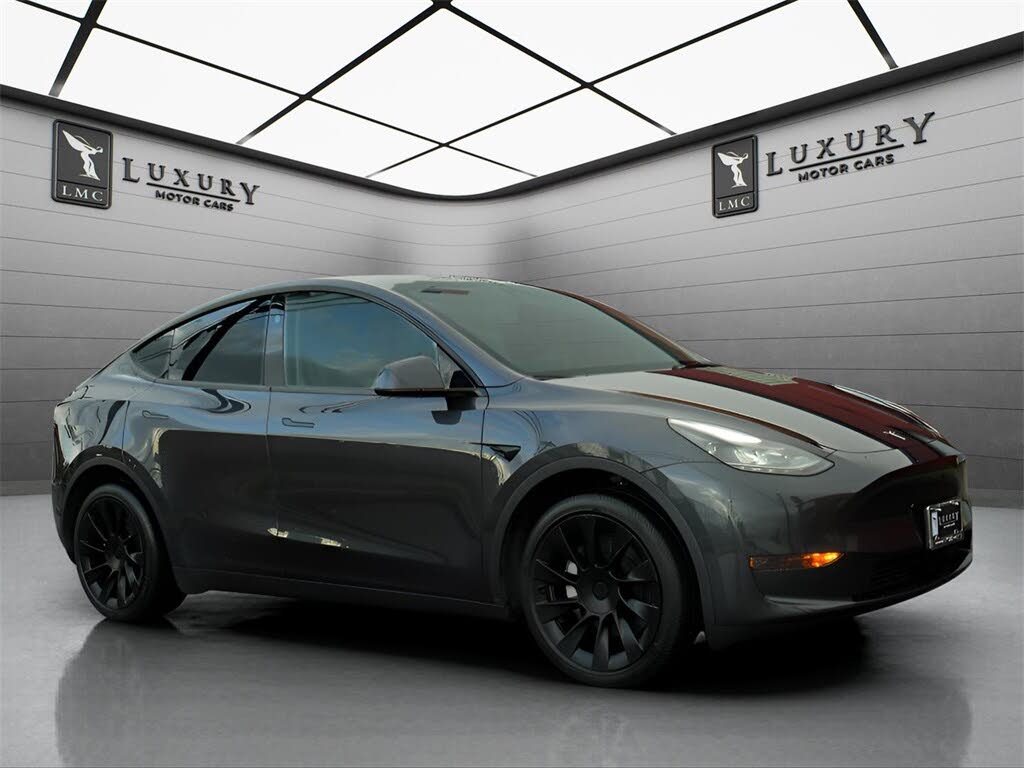 2024 Tesla Model Y Long Range RWD