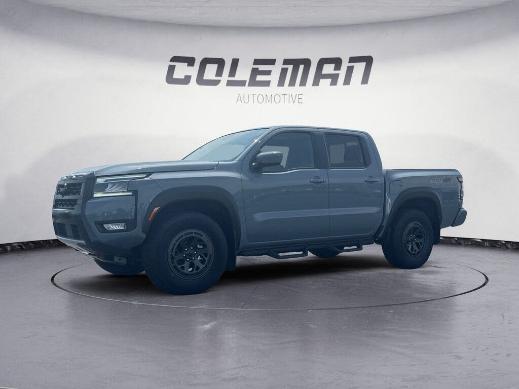 2025 Nissan Frontier PRO-4X Crew Cab 4WD