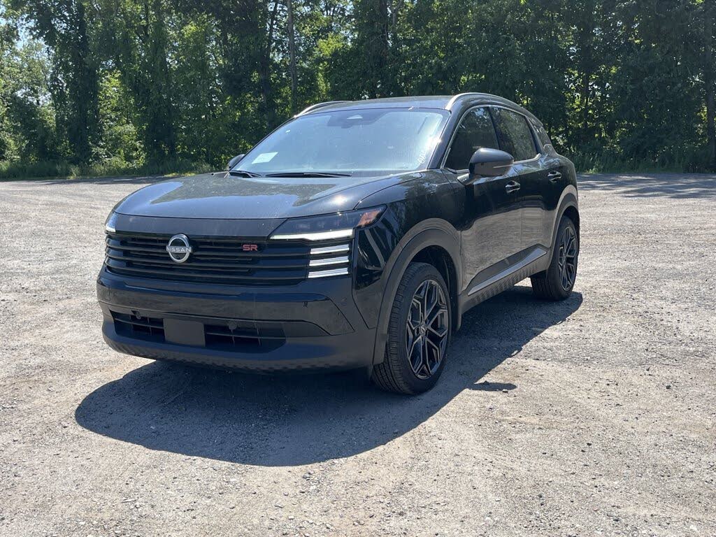 2025 Nissan Kicks SR AWD