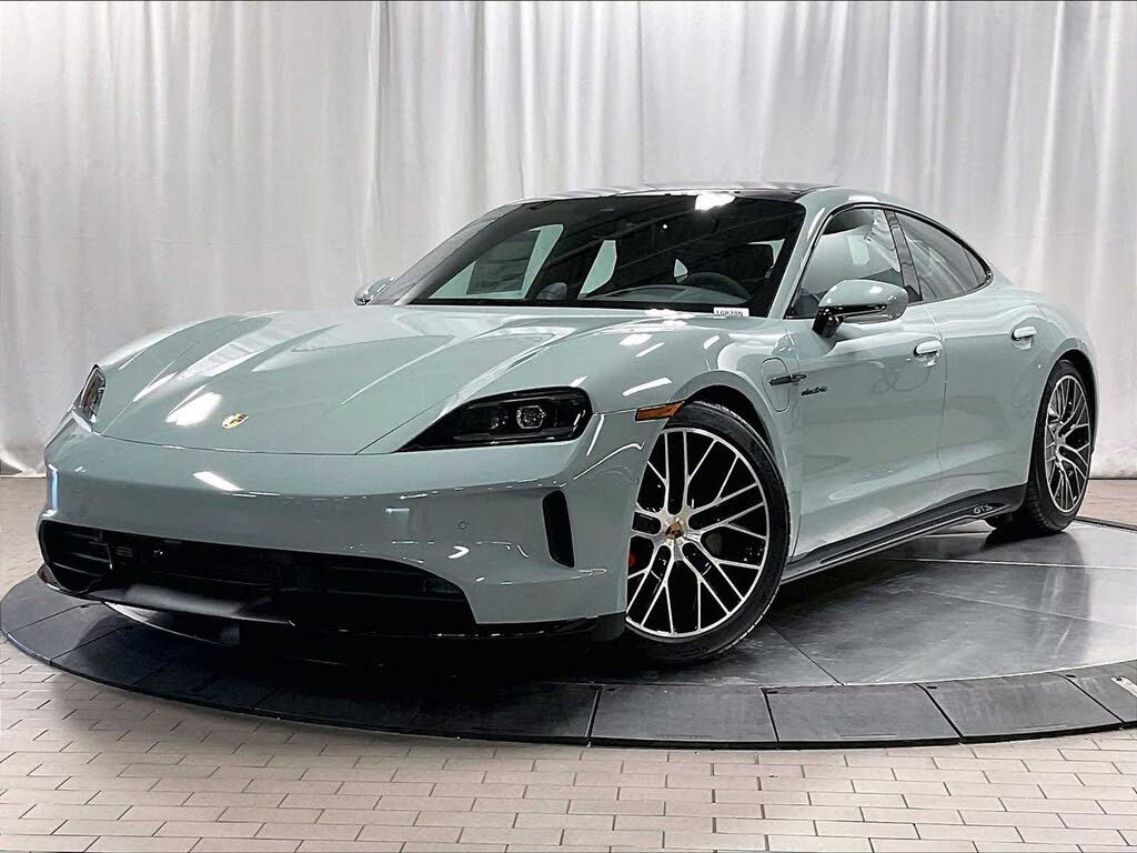 2025 Porsche Taycan GTS Sedan AWD