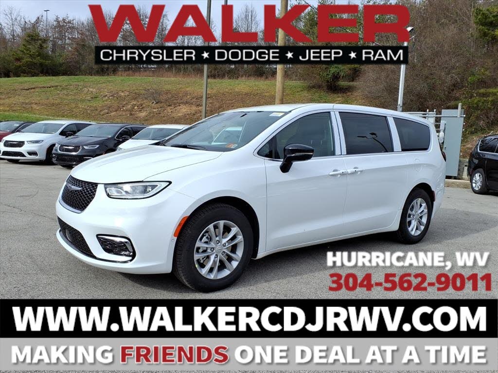 2026 Chrysler Pacifica Select FWD