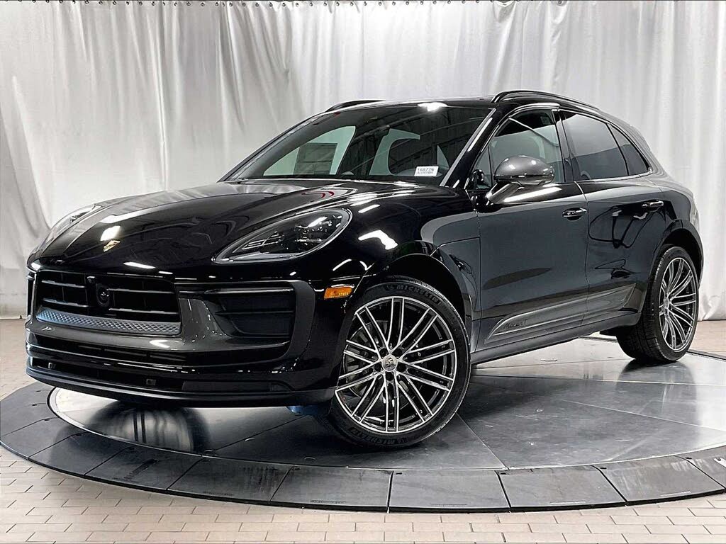 2026 Porsche Macan T AWD
