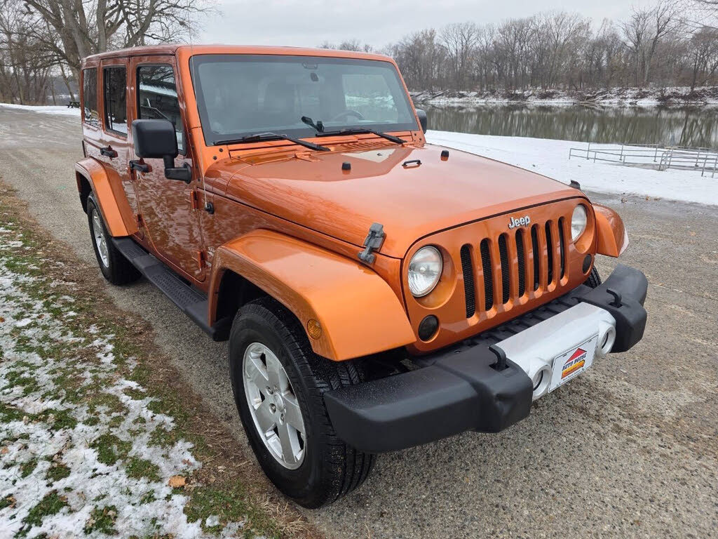 2011 Jeep Wrangler Unlimited Sahara 4WD