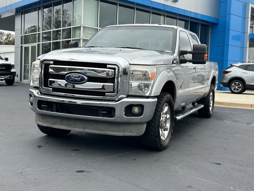 2013 Ford F-250 Super Duty Lariat Crew Cab 4WD