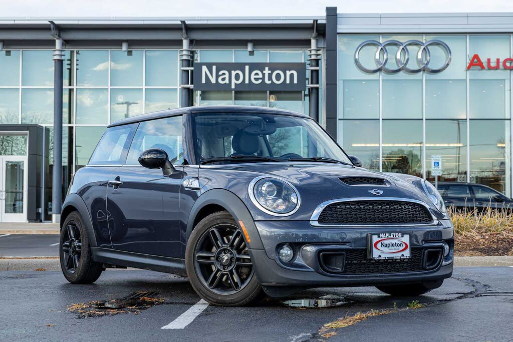 2013 MINI Cooper S Hatchback FWD