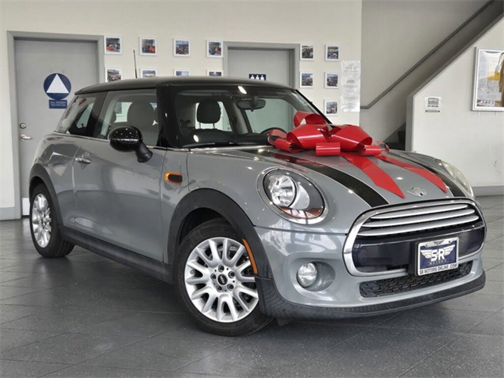 2014 MINI Cooper Hatchback FWD