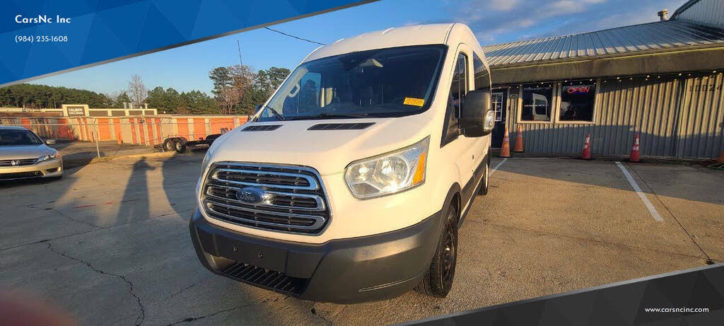 2015 Ford Transit Passenger 150 XLT Medium Roof RWD with Sliding Passenger-Side Door