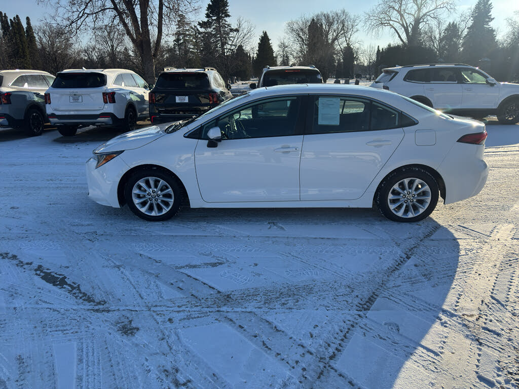 2020 Toyota Corolla XLE FWD