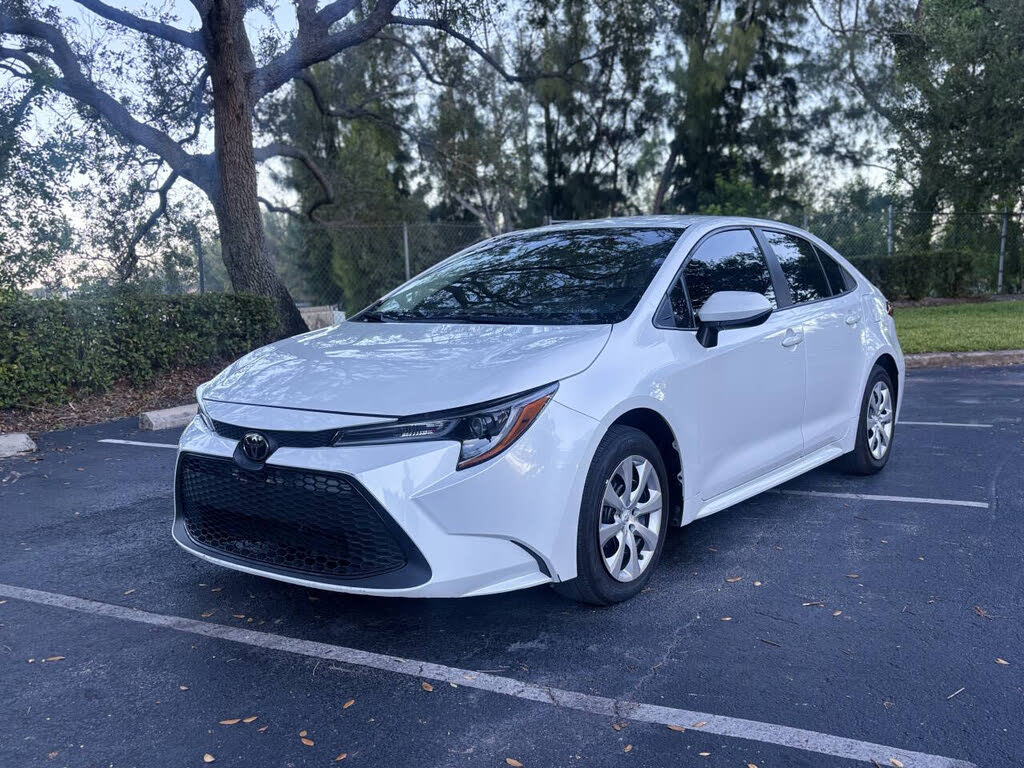 2022 Toyota Corolla LE FWD