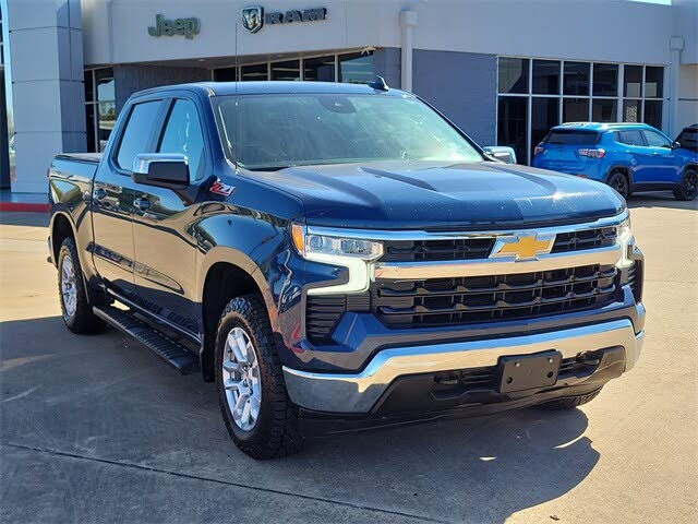 2023 Chevrolet Silverado 1500 LT Crew Cab 4WD
