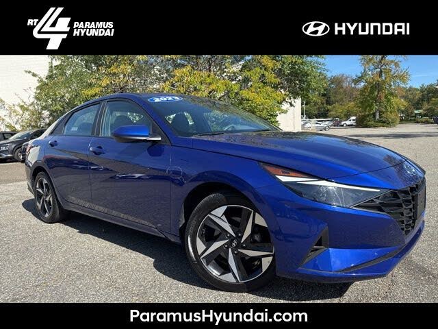 2023 Hyundai Elantra SEL FWD