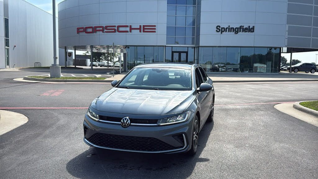 2025 Volkswagen Jetta SE FWD