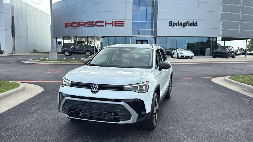 2025 Volkswagen Taos S 4Motion