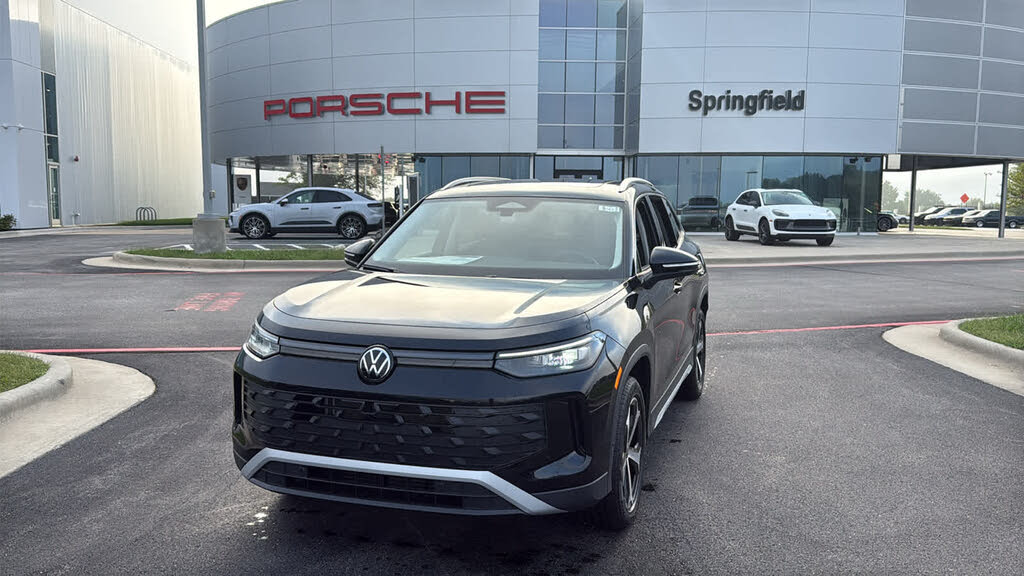 2025 Volkswagen Tiguan SE 4Motion