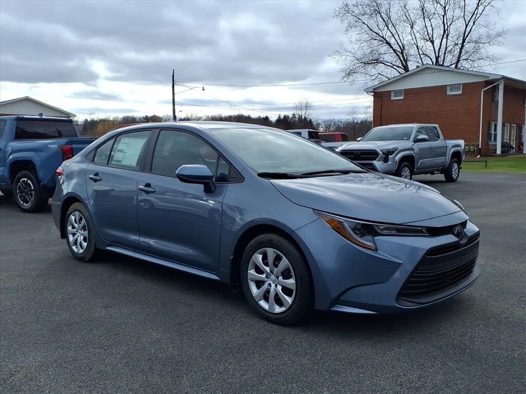 2026 Toyota Corolla LE FWD