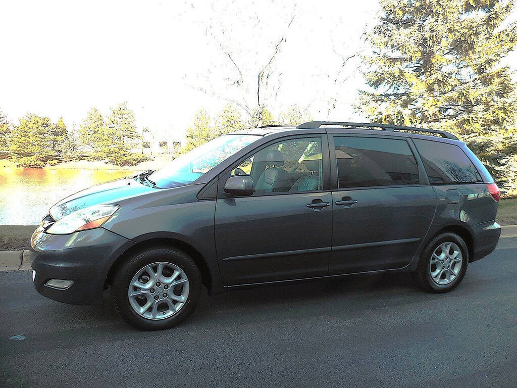2006 Toyota Sienna XLE 7-Passenger