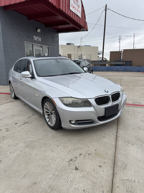 2011 BMW 3 Series 335i Sedan RWD