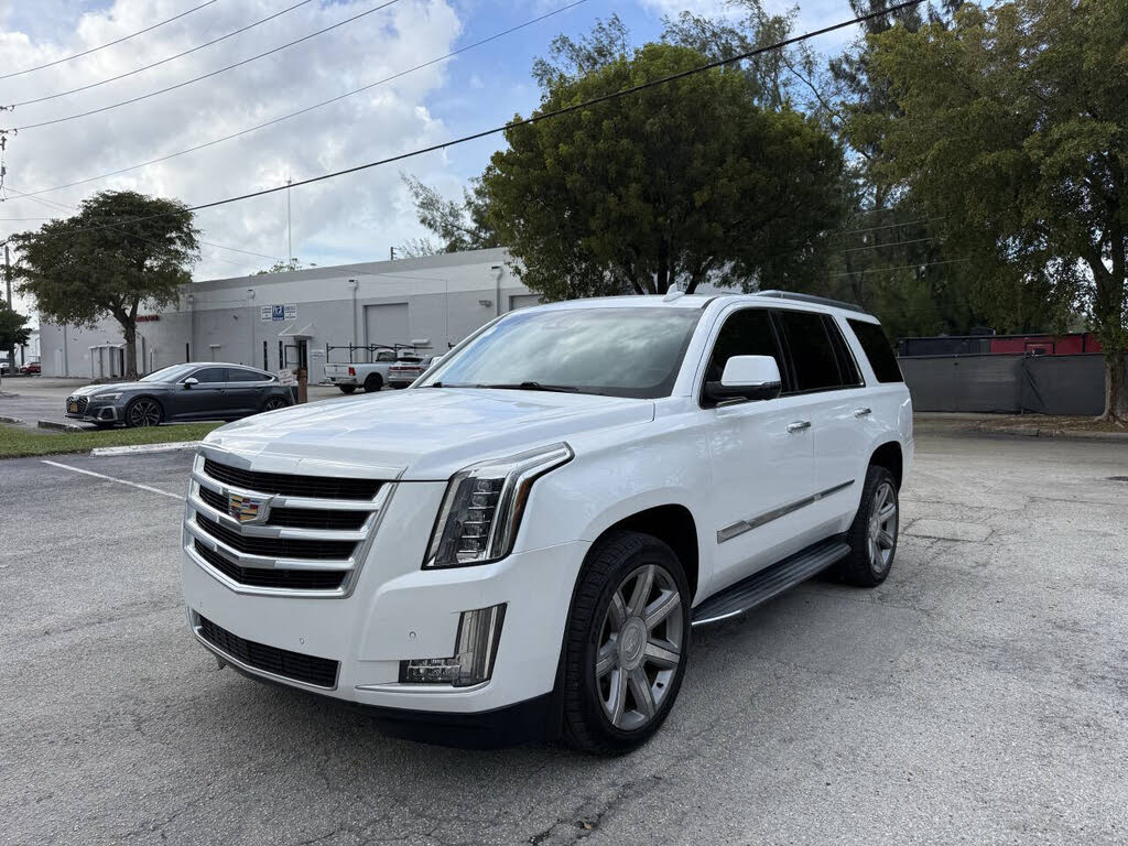 2016 Cadillac Escalade Luxury RWD