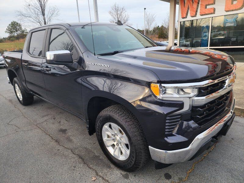 2022 Chevrolet Silverado 1500 LT Crew Cab 4WD