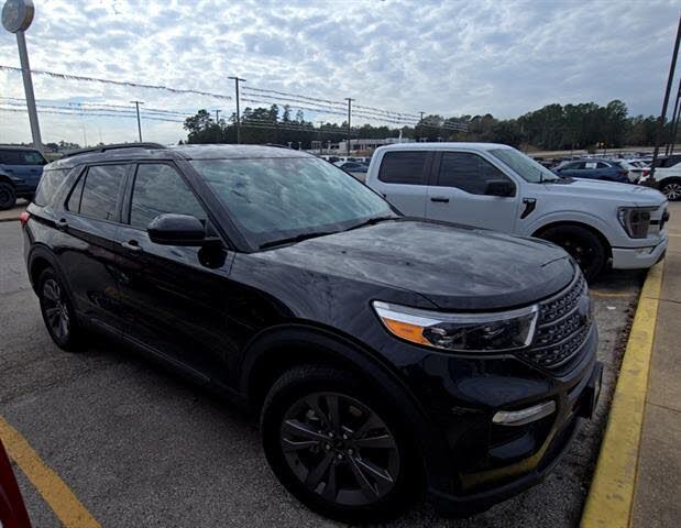 2022 Ford Explorer XLT RWD