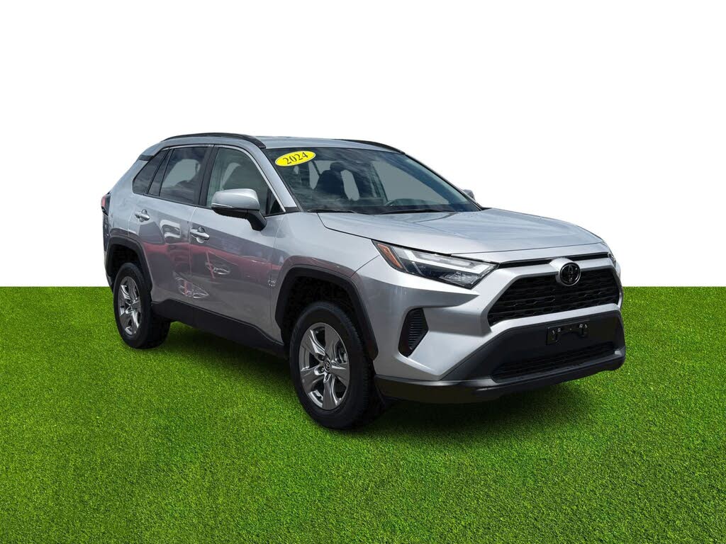 2024 Toyota RAV4 XLE FWD