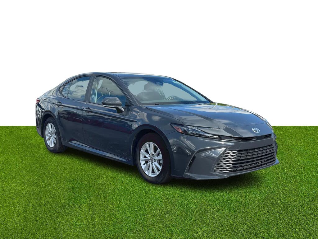 2025 Toyota Camry LE FWD