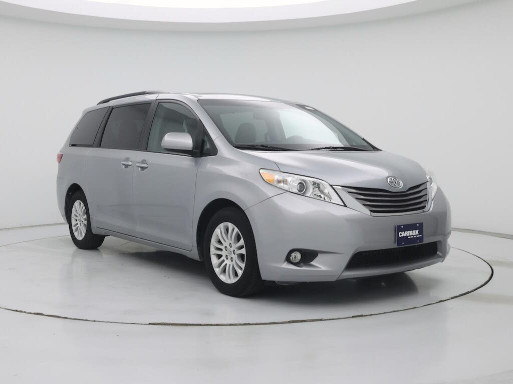 2015 Toyota Sienna XLE Premium 8-Passenger