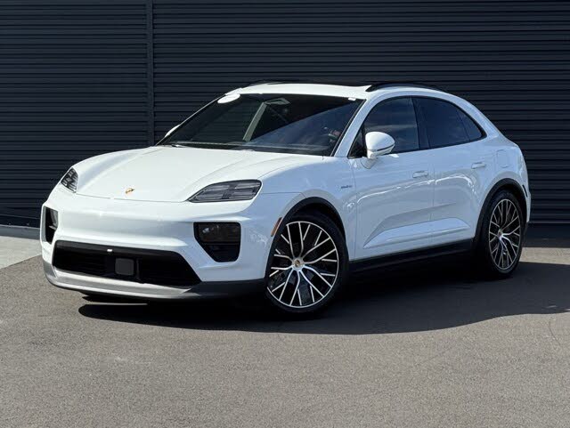 2025 Porsche Macan AWD