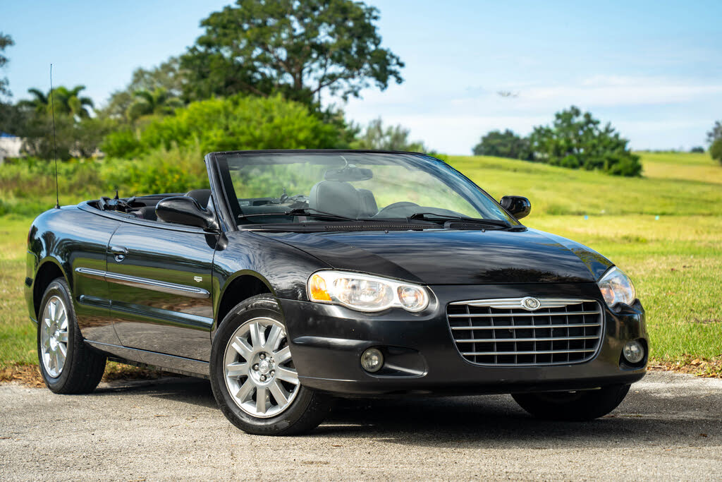 2004 Chrysler Sebring Touring Convertible FWD